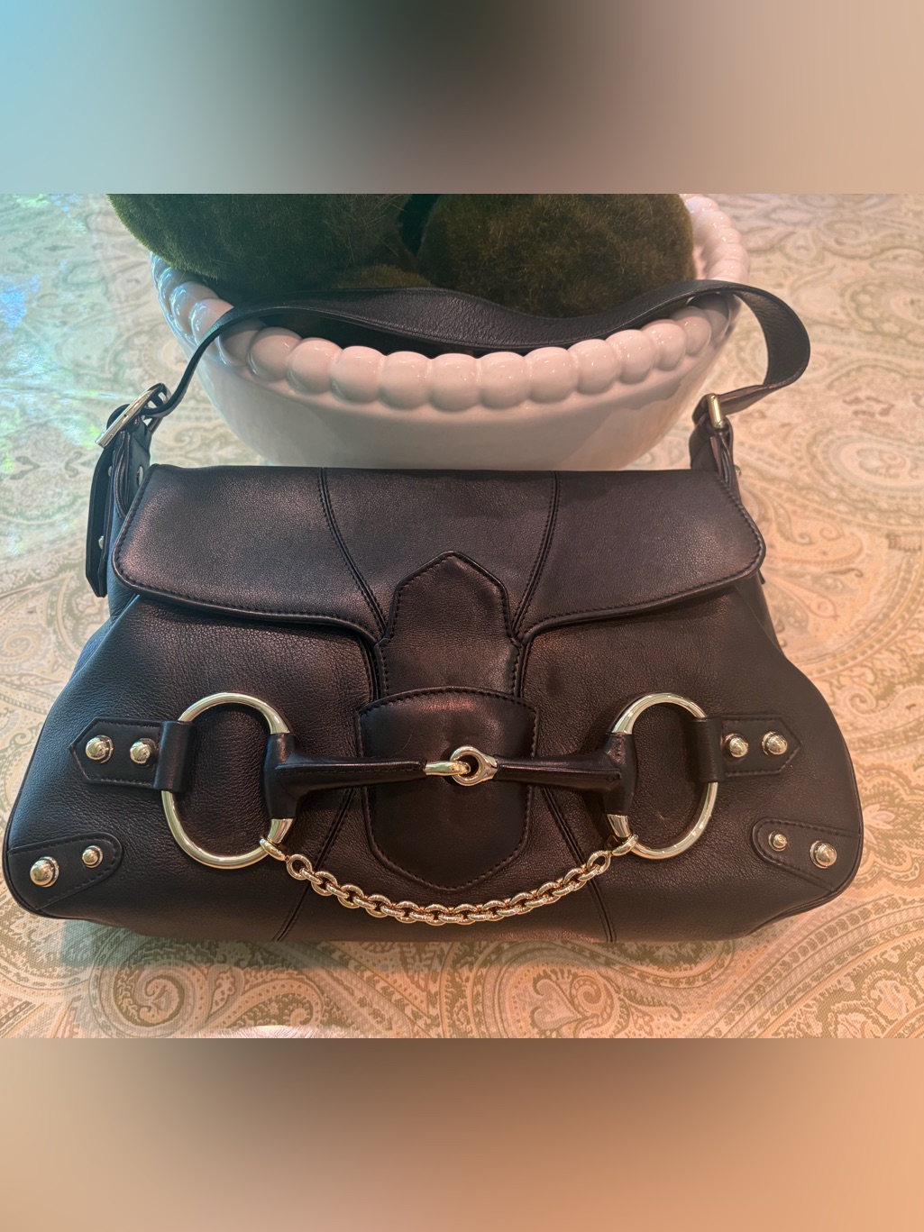 Gucci Black Leather Shoulder Bag With Gold Horsebit Hardware